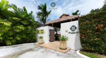 Oasis Tropical Retreat Spa Phuket อเอซิส สปา ภูเก็ต (ทรอปิคอล รีทรีท ลากูน่า) 1
