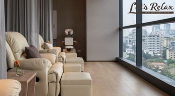 Let's Relax Spa - Carlton Hotel  1