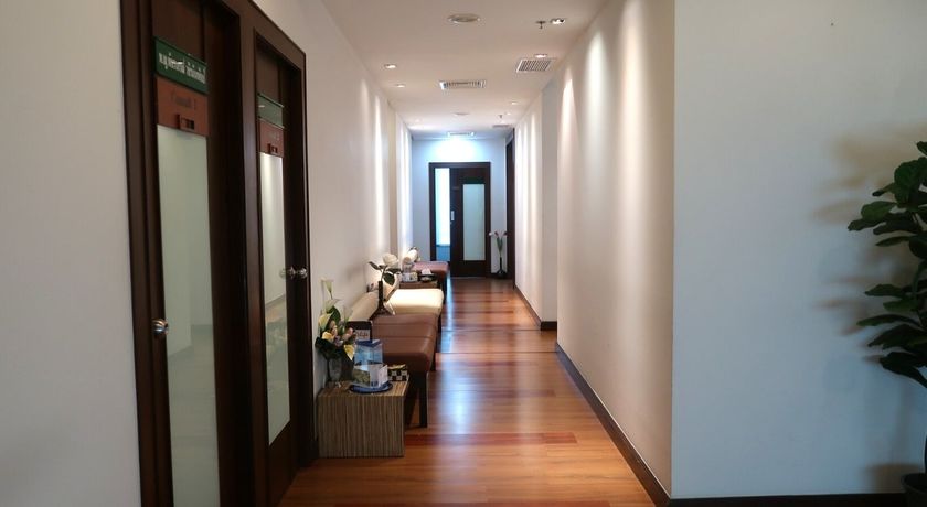 Doctor Younger Clinic  7