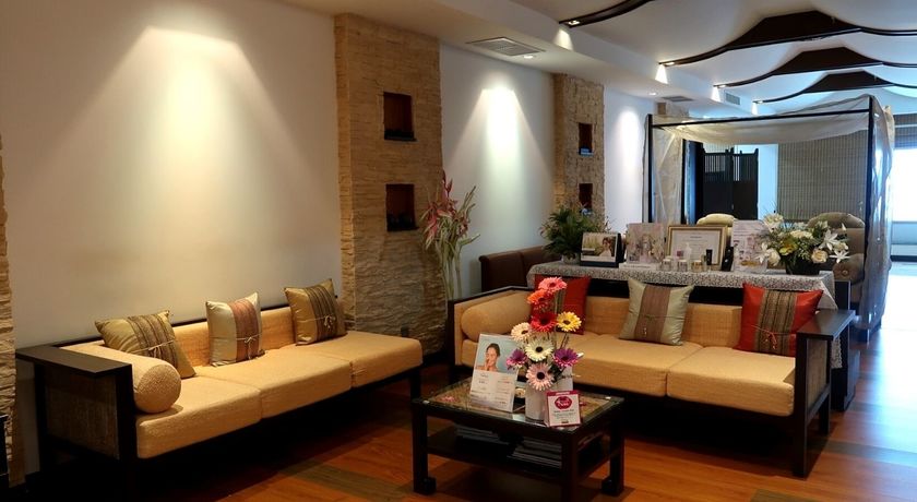 Doctor Younger Clinic  4
