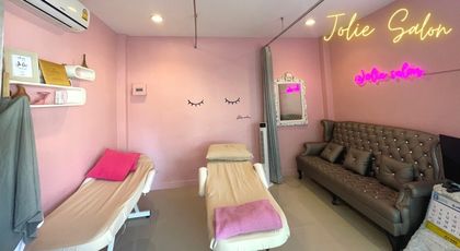 Jolie Salon 1