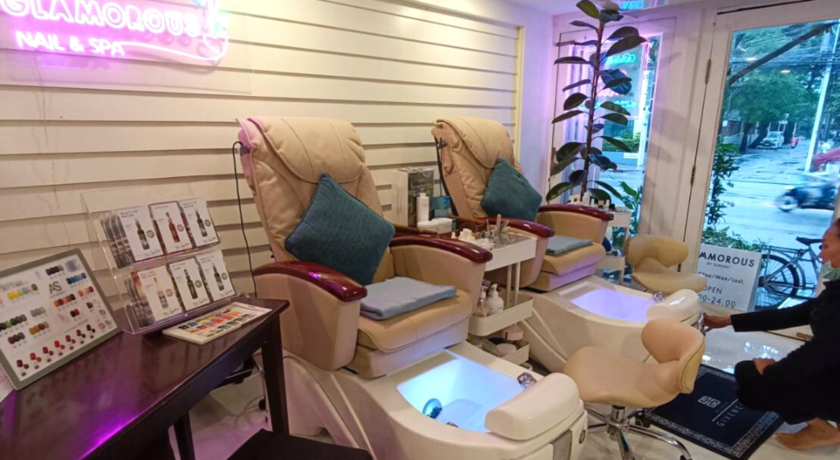 Glamorous Nail Thonglor  2