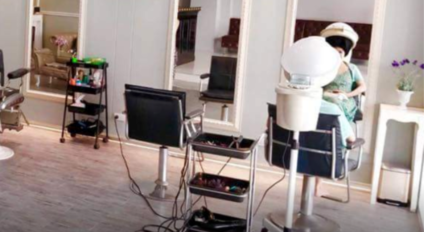 Lilly Beauty Cafe  3