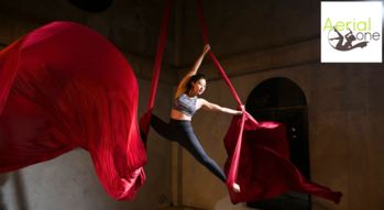 Aerial ONE studio Aerial ONE studio - แอเรียล วัน สตูดิโอ สนุกกับโยคะฟลาย ปากเกร็ด 8
