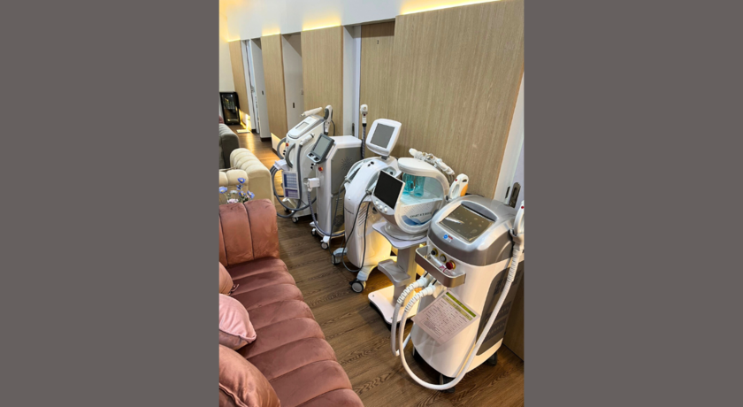 D Aura Wellness Clinic  6