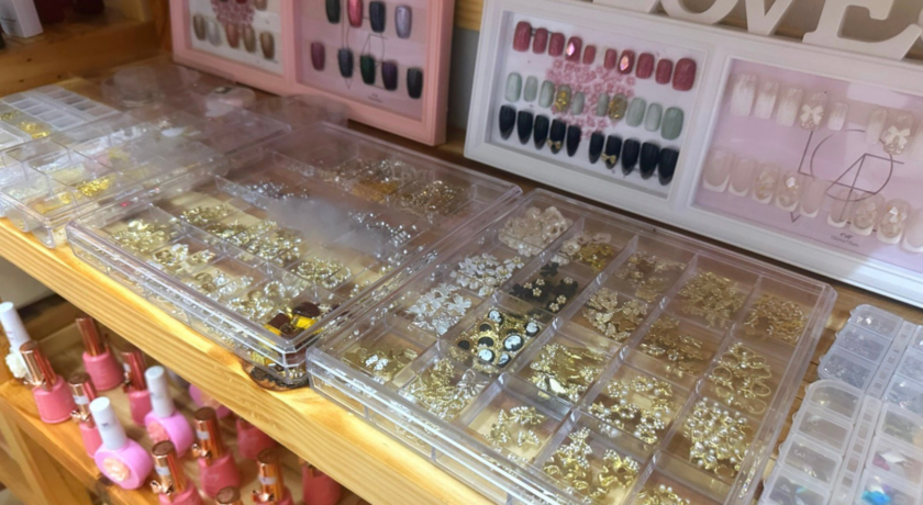 Safezone Nail Studio  7