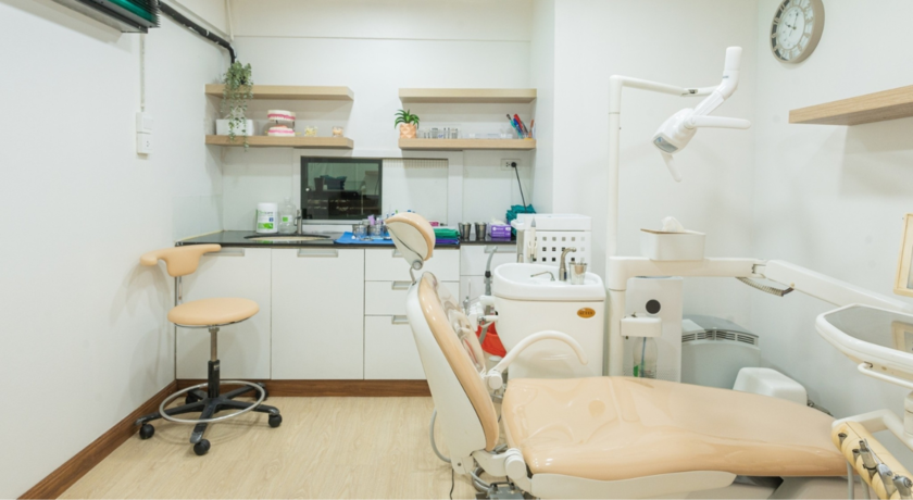 Sodent Dental (Suan Somdet Branch)  8