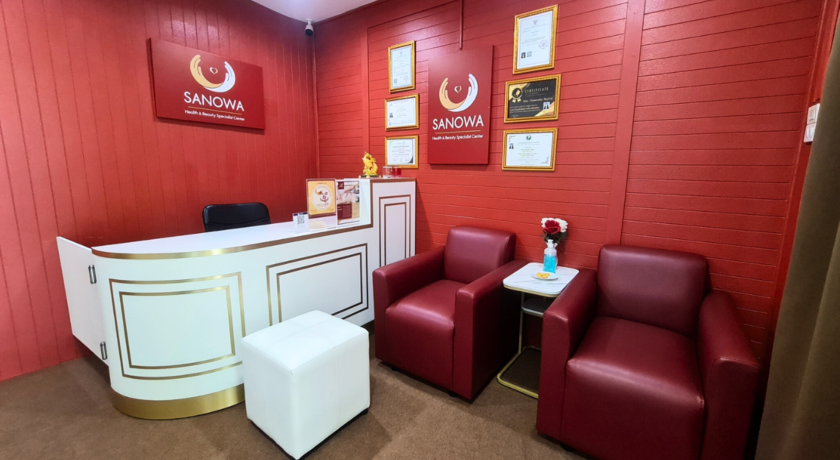 SANOWA Health & Beauty Specialist Center (Ang Sila Branch)  3