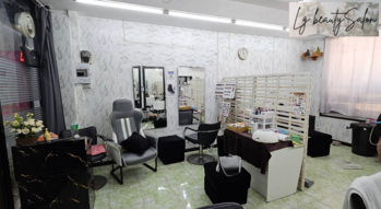 LG Beauty Salon (Silom 5 Branch)  1
