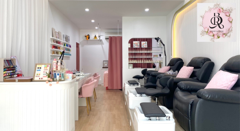 B.ROSE LeCHOM Nail Salon B.ROSÉ LeCHOM Nail & Spa Chiangmai ร้านทำเล็บบีโรเซ่ เลอโฉม เชียงใหม่ 1