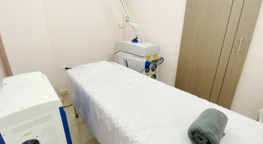 CLB Celebrity Clinic (Watcharapol Branch)  2