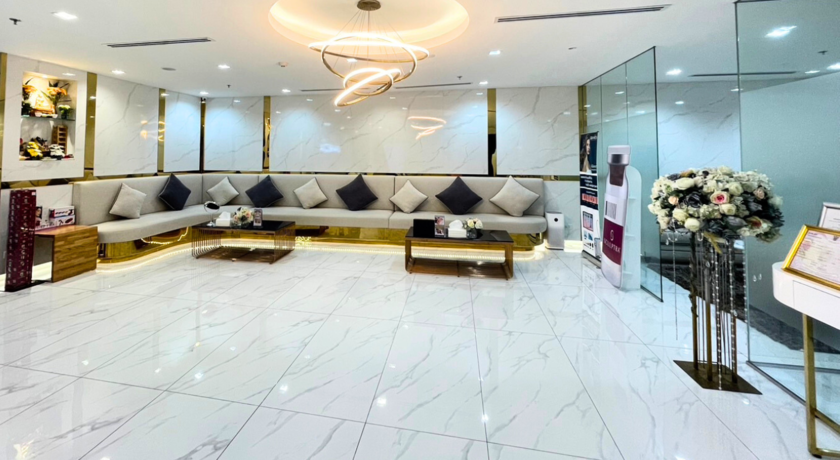 Graneda Clinic (The Mall Thapra)  1