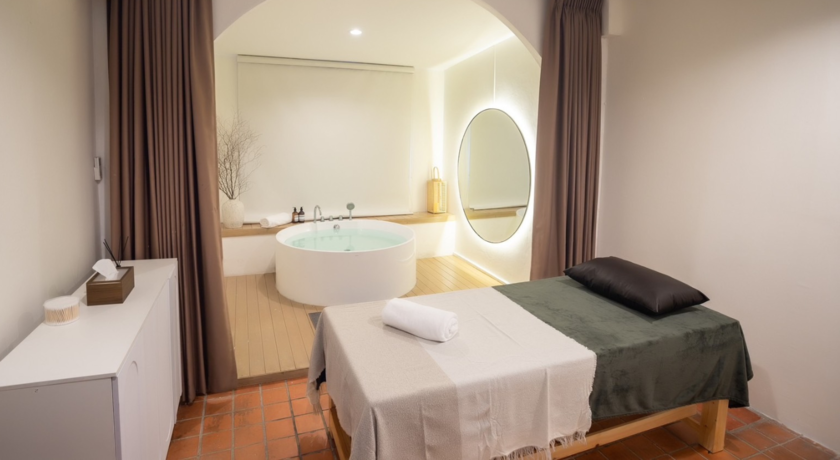 Bonheur Massage  3