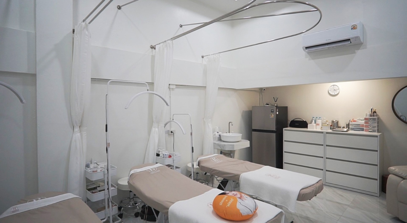 Dr.Bua Clinic Phetburi  4