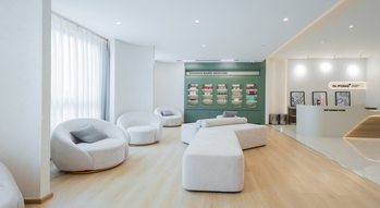 Dr.Pong Private Clinic Dr.Pong Private Clinic - ดอกเตอร์พงศ์ไพรเวท คลินิกเฉพาะทาง ย่านรัชโยธิน CRT21025-HDR-Enhanced-NR