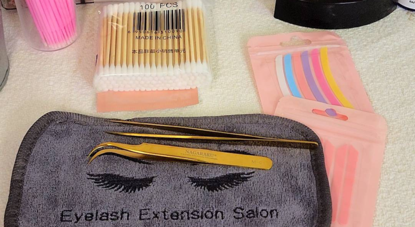 Glam Bar Beauty Studio  6