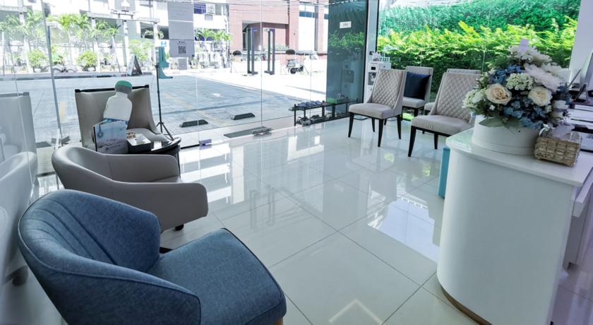 MAXi Cosmetic Surgery (Samyan)  3