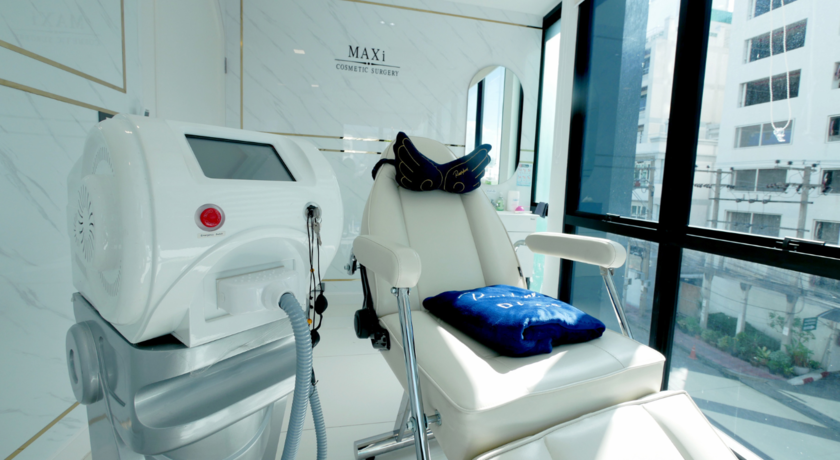 MAXi Cosmetic Surgery (Samyan)  12