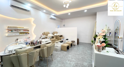 LA VIDA Nail Spa Salon  1