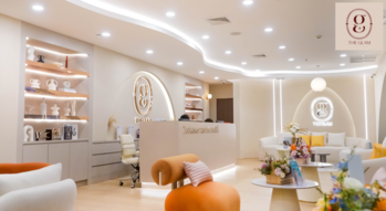 The Glam Clinic (MBK Center)  1