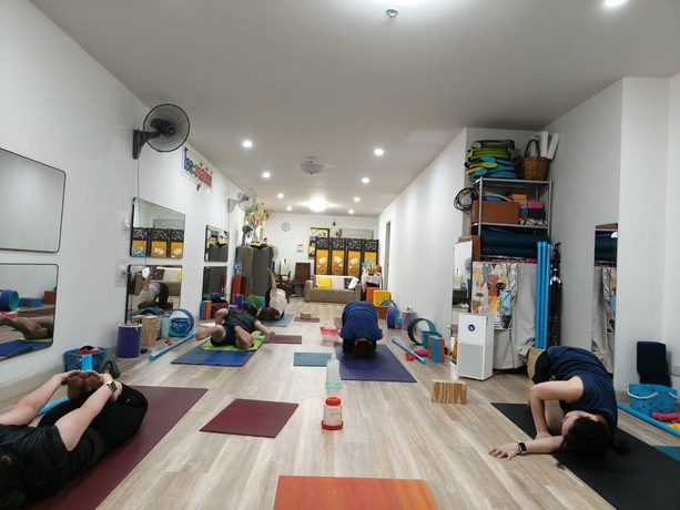 Yoga Manadsanan  image_picker_B7C0030F-9B7F-4C67-A79B-7E85A5D27335-1531-0000004DCD6BE3AC