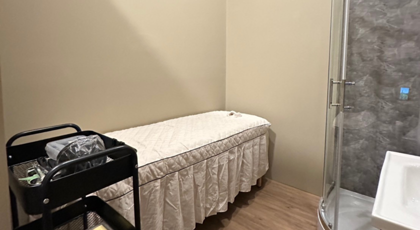 Arganiq Thai wellness Clinic  7