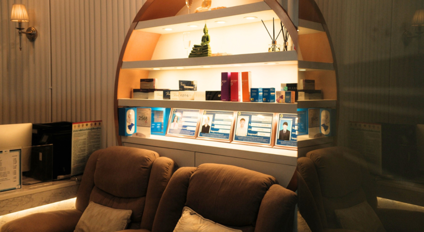 Tinnakorn Clinic Thonglor  6