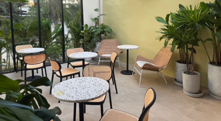 fufu Hair Color Salon (Phrom Phong)  4