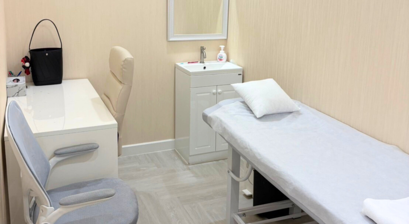 Med Shine Clinic คลินิกเวชกรรม เม็ดไชน์ 8