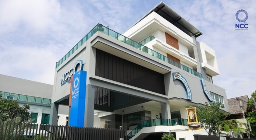 Nopparat Cosmetic Clinic  8