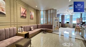 Dr.J Clinic (BTS Phra Khanong)  1