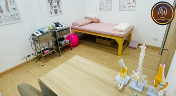 Mister K Physical Therapy Clinic Mister K Physical Therapy - มิสเตอร์เค คลินิกกายภาพบำบัด เมืองภูเก็ต 1