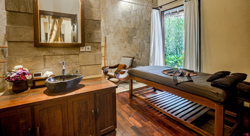Bamboo Spa at Munduk Moding Plantation Nature Resort  11