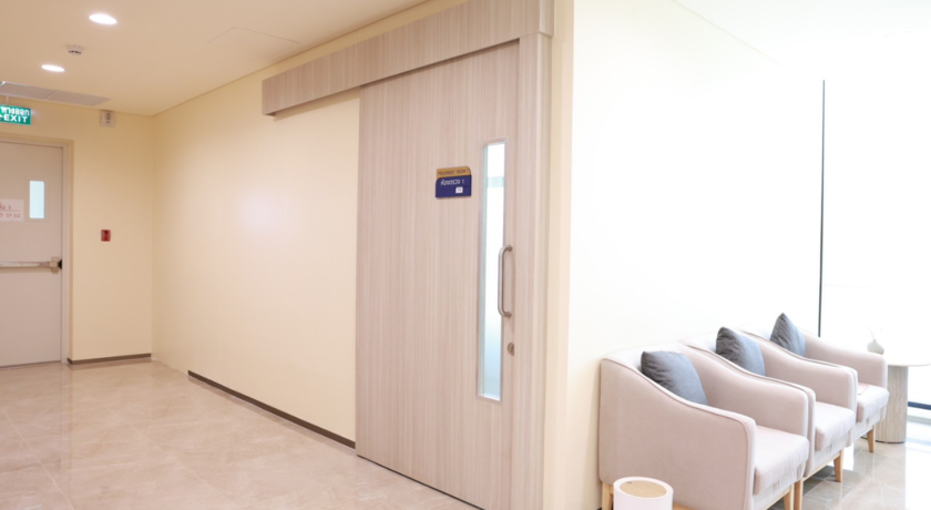 Bangkok Smile Dental Clinic (Bangmod Branch)  7