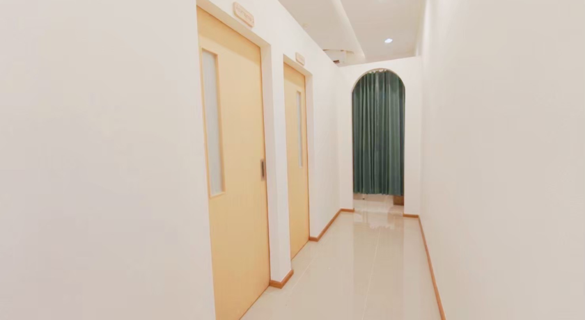 Rachata Gaya Physiotherapy Clinic (Chaiyaphruek) รัชตกายา คลินิกกายภาพบำบัด (สาขา ชัยพฤกษ์) 4