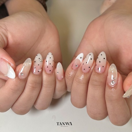 Tanwa Nails and Beauty  image_picker_7A159A7B-C4E6-4A8D-9961-1B2FA92D0339-53689-00001967AD06AB7A