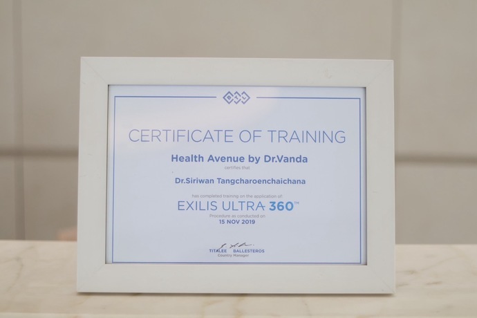 DR. VANDA CLINIC  line_oa_chat_250701_144732