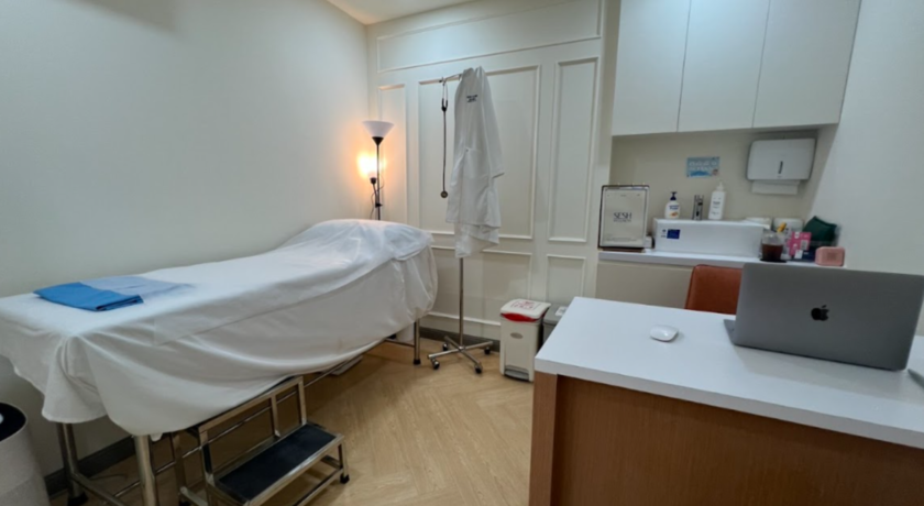 SESH Clinic (Silom Connect)  4