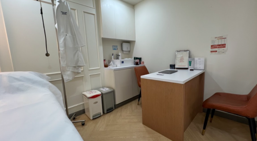 SESH Clinic (Silom Connect)  5
