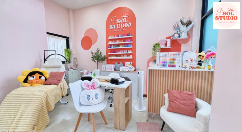 Sol Studio Nails & Lash  1