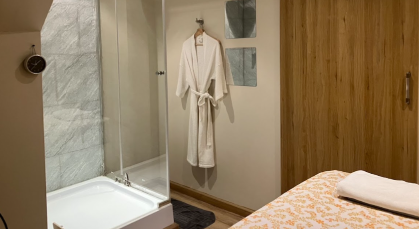Spring Massage & Spa at Phuket  6