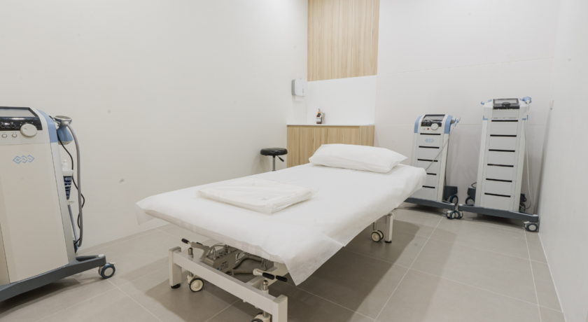 Heal U Wellness Clinic (ฮีล ยู เวลเนส คลินิก : ตรวจรักษา กล้ามเนื้อ กระดูกและข้อ กายภาพบำบัด) ฮีล ยู เวลเนส สหคลินิก 4