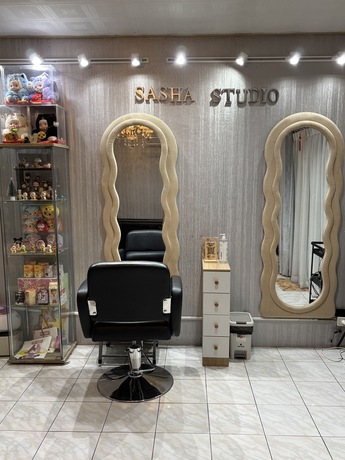 Sasha Studio  image_picker_EE5E7D90-E44C-4A52-B0F2-00315DCB13A3-54454-00000870F641C938