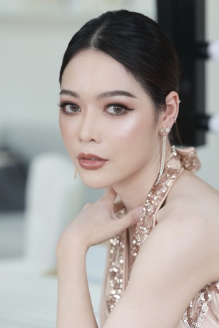bd Makeup Academy  image_picker_84C01543-45AD-4756-BA5F-56BF6AA655D7-27335-00000209C8C0251C