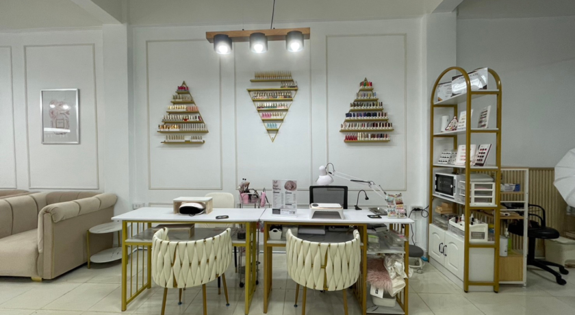 LUSH Hair & Nail Salon  3