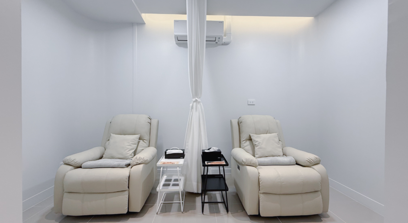 Siwaa Clinic (The Connect at Rangsit Avenue Klong 2)  8