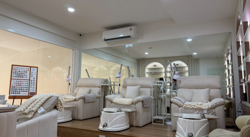 Top Nails (Sukhumvit 49)  13