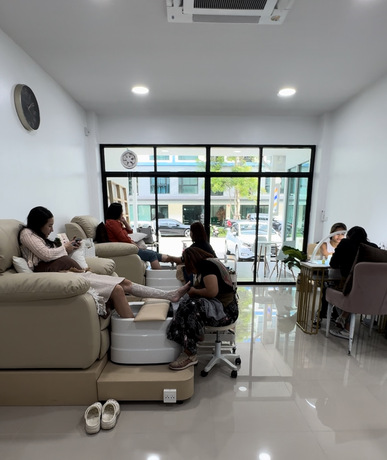 Namtal Salon Chic  line_oa_chat_250827_164924