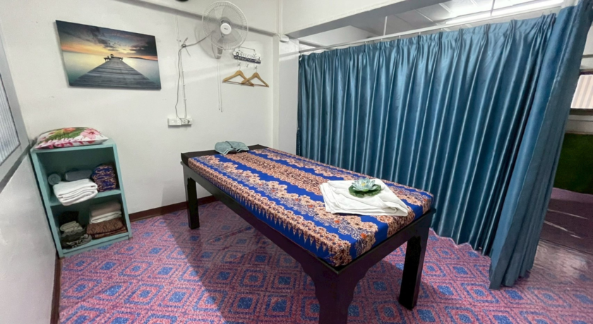 Meena Health Massage (Si Racha, Chon buri) มีนานวดเพื่อสุขภาพ ศรีราชา 11