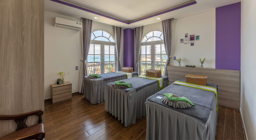 Oasis Spa Massage & Nail (Phu Quoc)  8